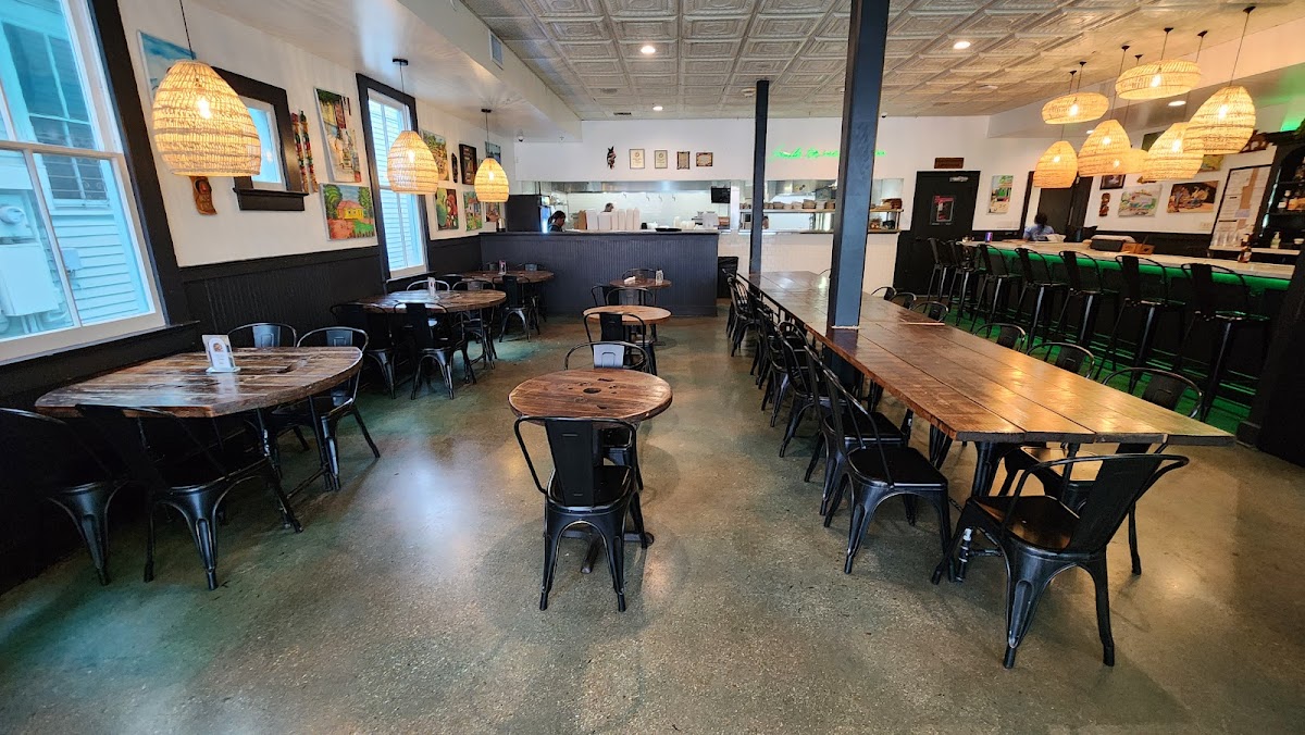 14 Parishes Jamaican Restaurant On Oak